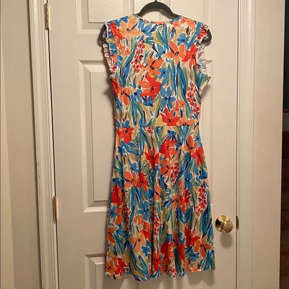 Loemes Floral V-Neck Dress…size M - Picture 2 of 6